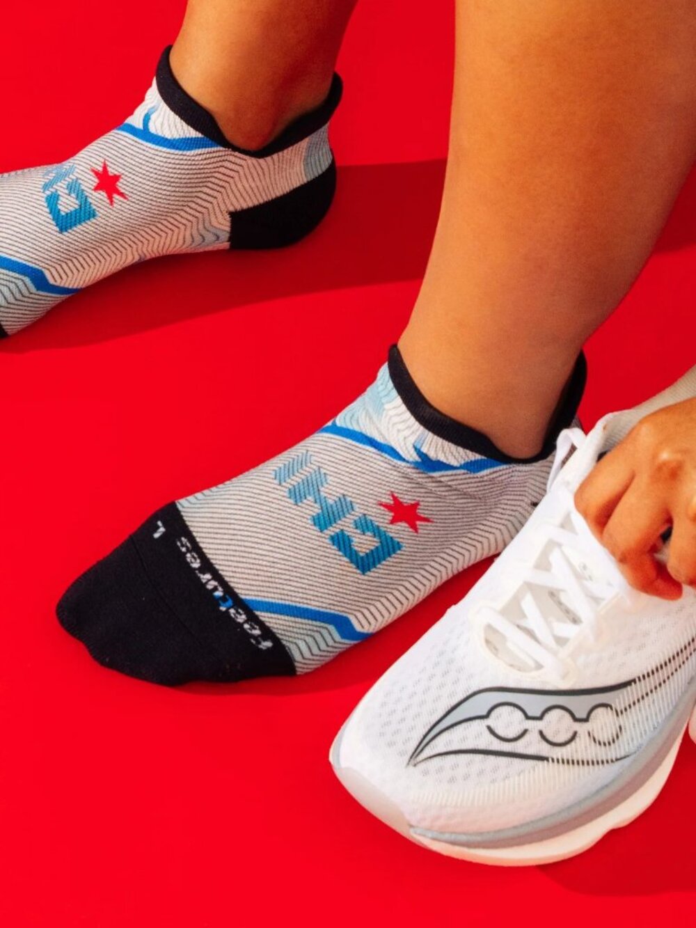 Feetures Elite Tab Socks Ltd. Ed. City Collection Chicago 25 NWT Women's Medium